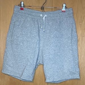 Men’s grey shorts
